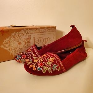 Cute Latigo purple flats